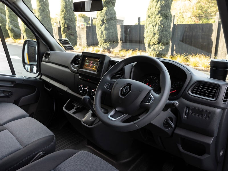 2025 Renault Master Van LWB image 4