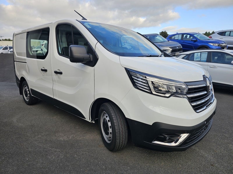 2025 Renault Trafic 2.0 EDC MWB image 2