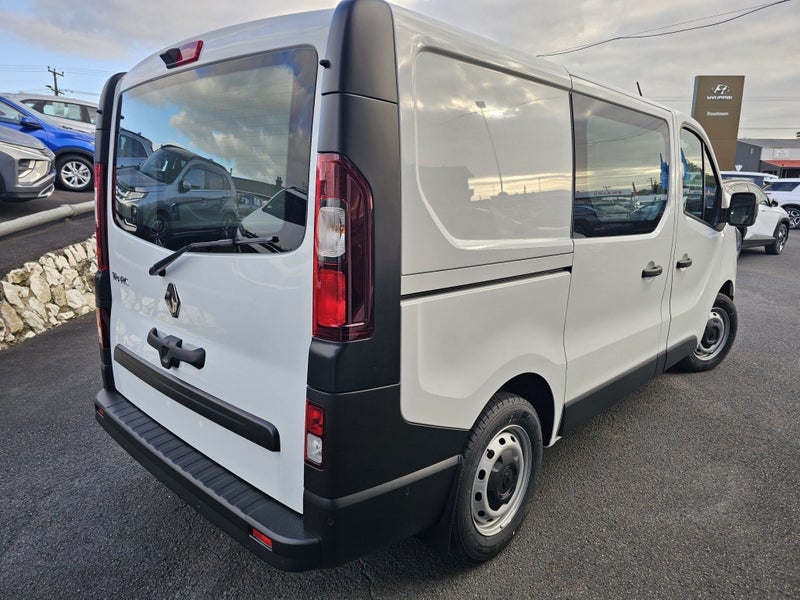 2025 Renault Trafic 2.0 EDC MWB image 3