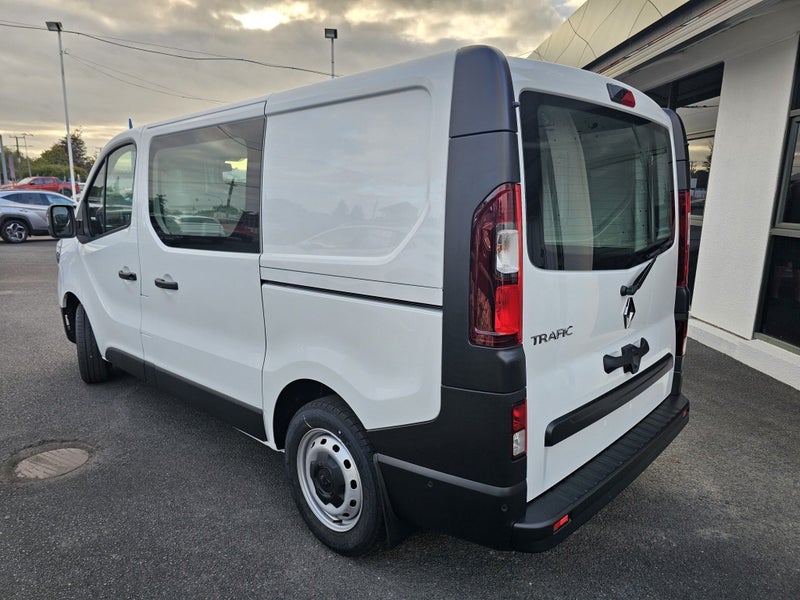 2025 Renault Trafic 2.0 EDC MWB image 4