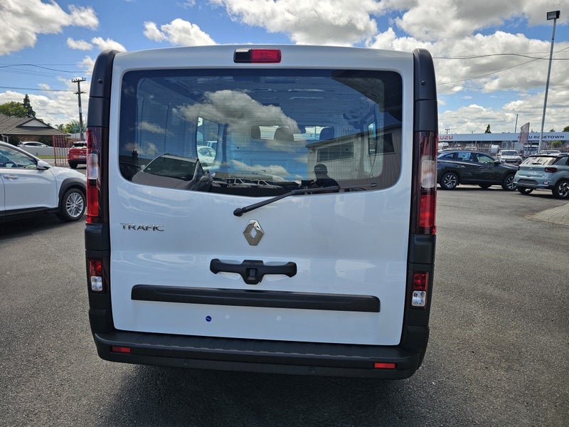 2025 Renault Trafic L2H1 LWB Auto image 4