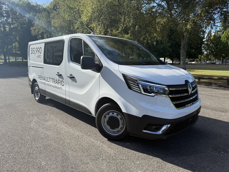 2025 Renault Trafic LWB Auto image 2
