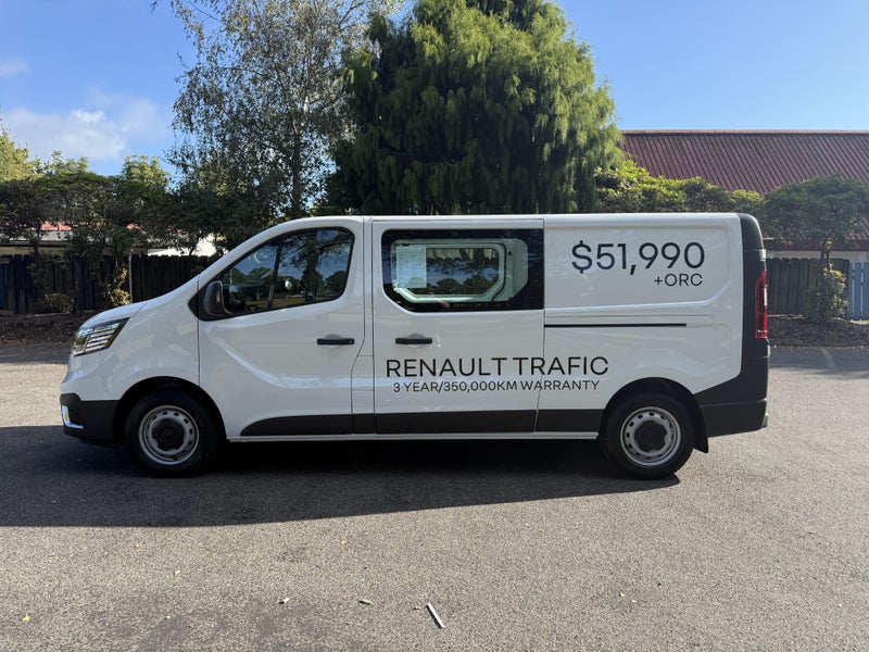 2025 Renault Trafic LWB Auto image 5