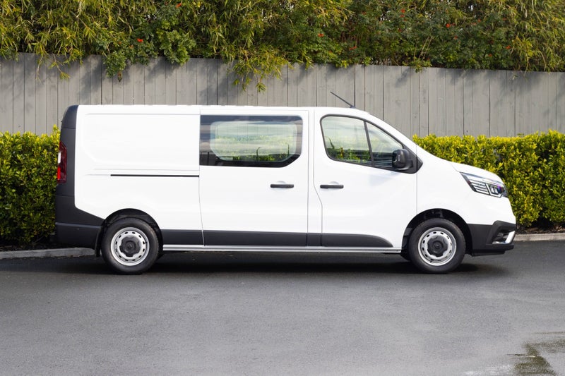 2025 Renault Trafic LWB L/U 2.0D 6EDC Phase III image 2