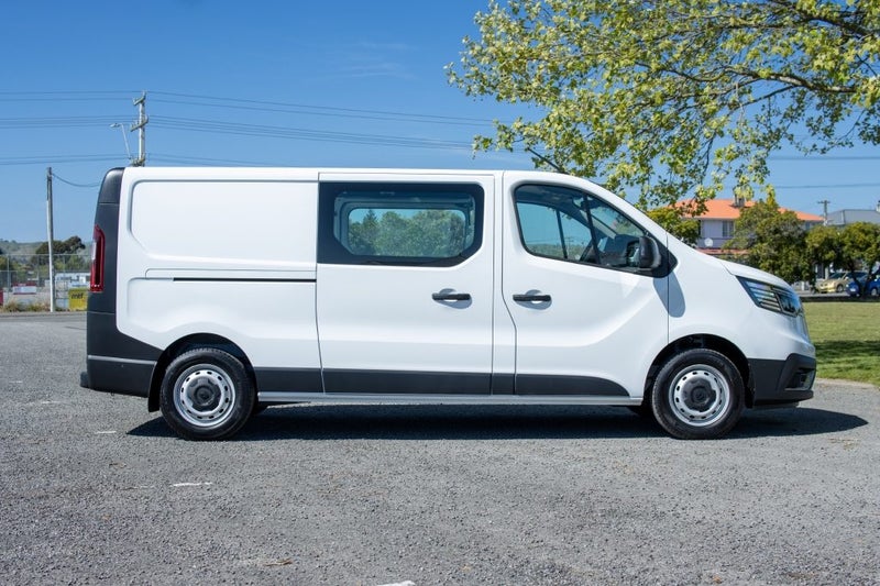 2025 Renault Trafic PH2 LWB LU 2.0TD Auto 6Spd image 4