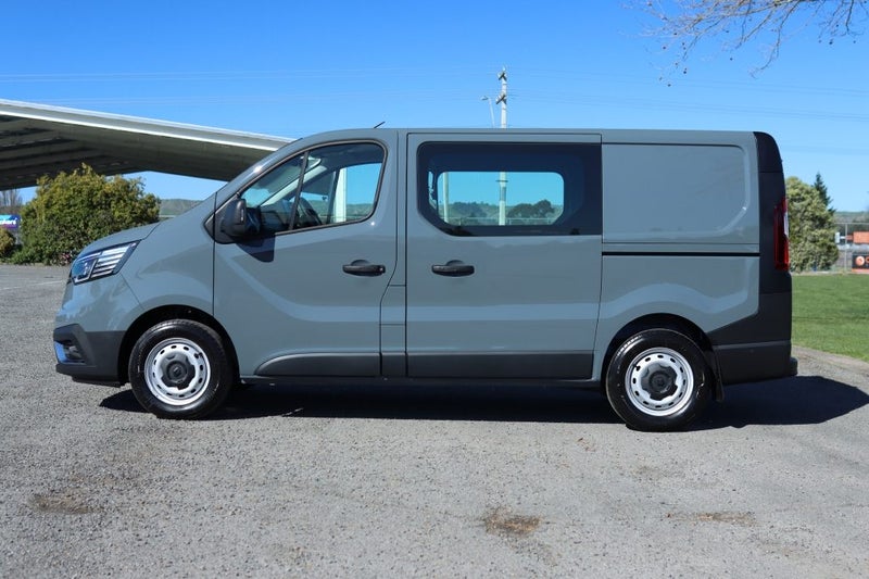 2025 Renault Trafic PH2 MWB LU 2.0TD Auto 6Spd image 3
