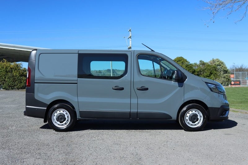 2025 Renault Trafic PH2 MWB LU 2.0TD Auto 6Spd image 4