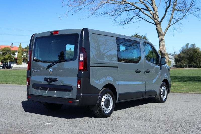 2025 Renault Trafic PH2 MWB LU 2.0TD Auto 6Spd image 5