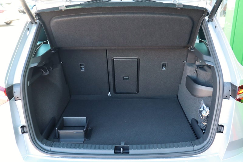 2025 Skoda Karoq Sportline 2.0L 140kW 4X4 Turbo... image 5