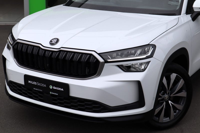 2025 Skoda Kodiaq Selection TDI 142kW Turbo Die... image 4