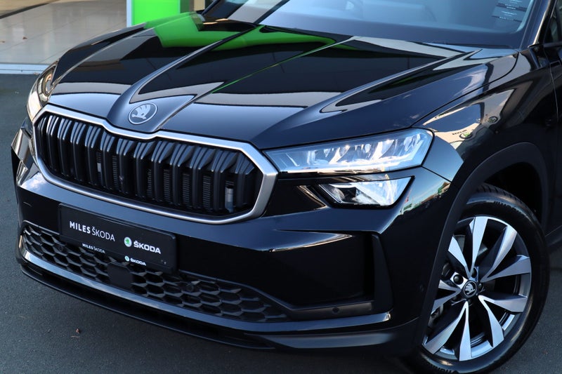 2025 Skoda Kodiaq Selection TDI 142kW Turbo Die... image 2