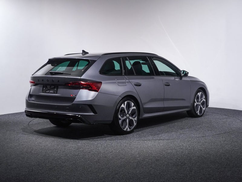 2025 Skoda Octavia RS+ Wagon 195kW image 5
