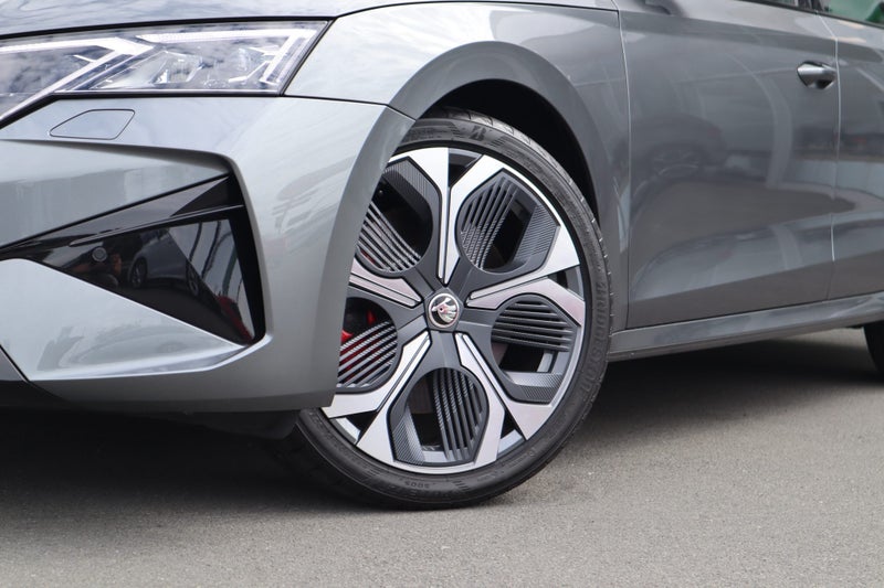 2025 Skoda Octavia RS+ Wagon 195kW 2.0L Turbo P... image 2
