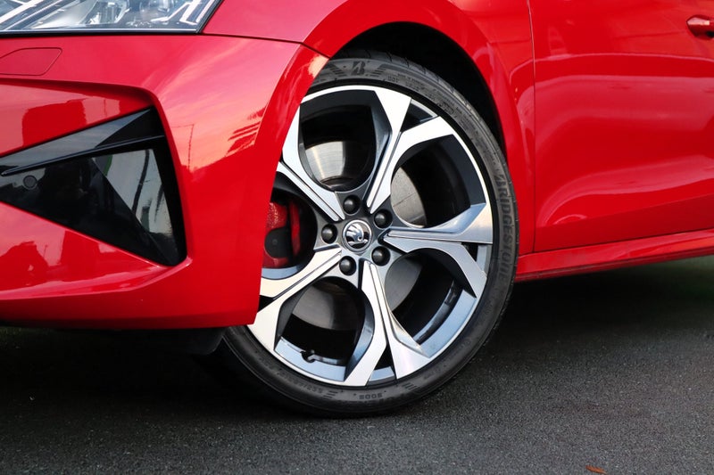 2025 Skoda Octavia RS+ Wagon 195kW 2.0L Turbo P... image 3
