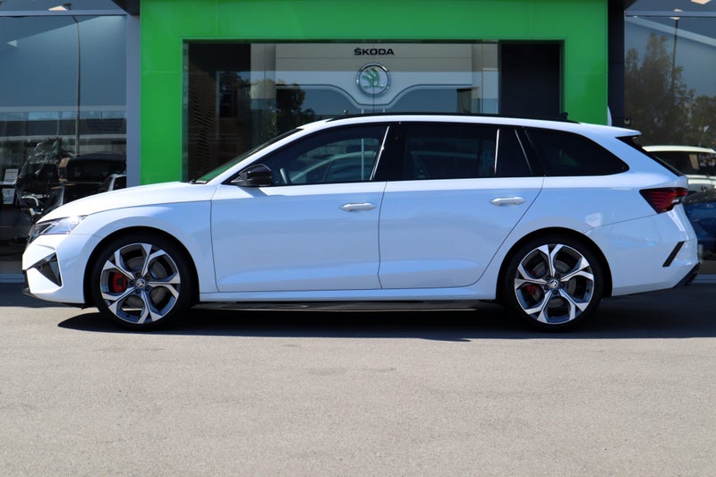 2025 Skoda Octavia RS+ Wagon 195kW 2.0L Turbo P... image 4