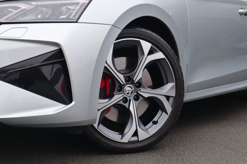 2025 Skoda Octavia RS Wagon 195kW 2.0L Turbo Pe... image 2