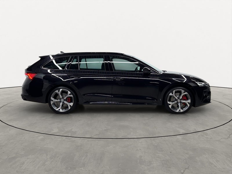 2025 Skoda Octavia Wagon RS+ TSI 195kW image 3