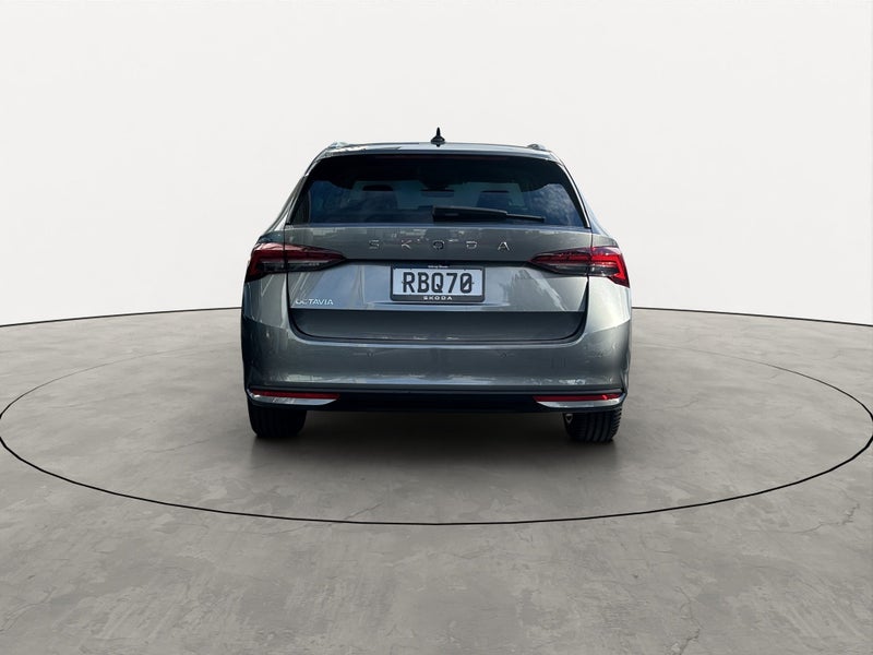 2025 Skoda Octavia Wagon TSI 110kW image 5