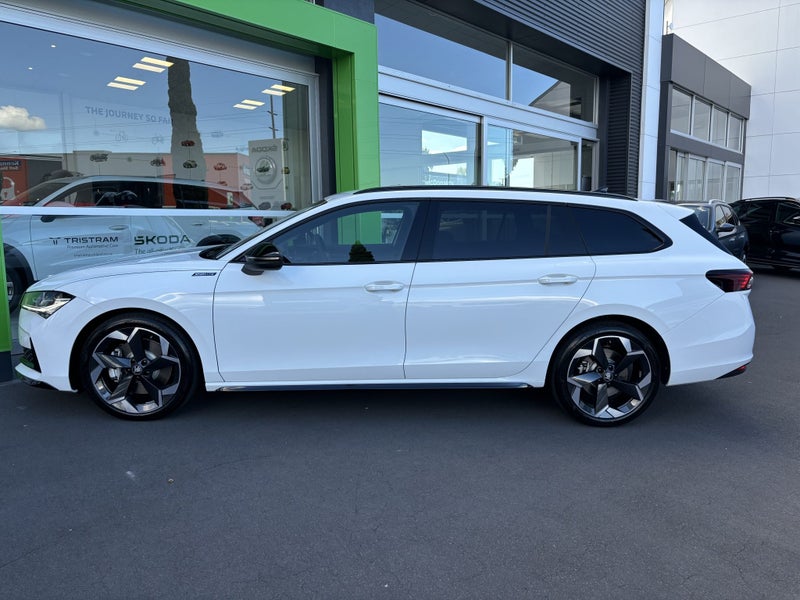 2025 Skoda Superb Sportline 195KW 2.0P image 3