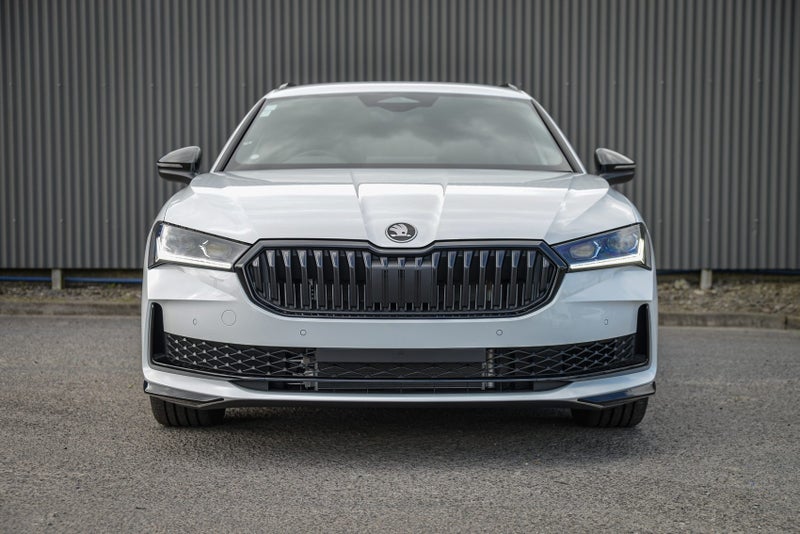 2025 Skoda Superb Sportline 195Kw 4WD 2.0P image 2