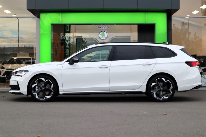 2025 Skoda Superb Sportline 2.0L 195kW 4WD Turb... image 3
