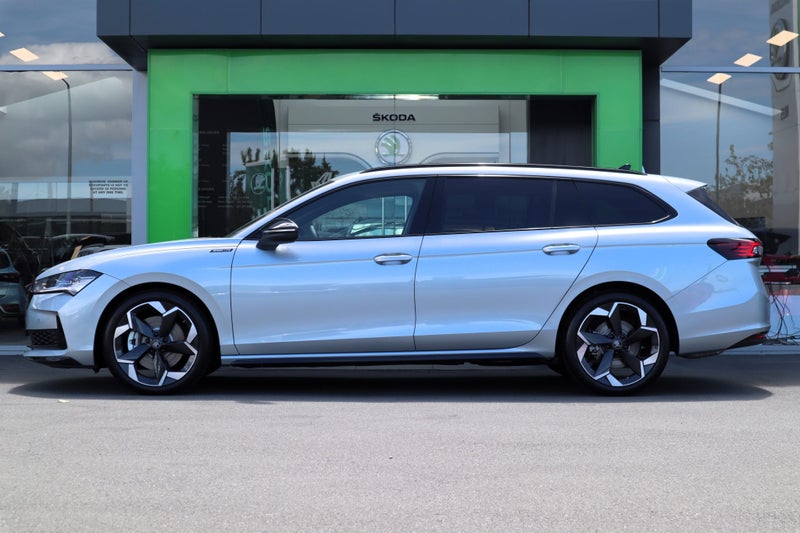 2025 Skoda Superb Sportline 2.0L 195kW 4WD Turb... image 4