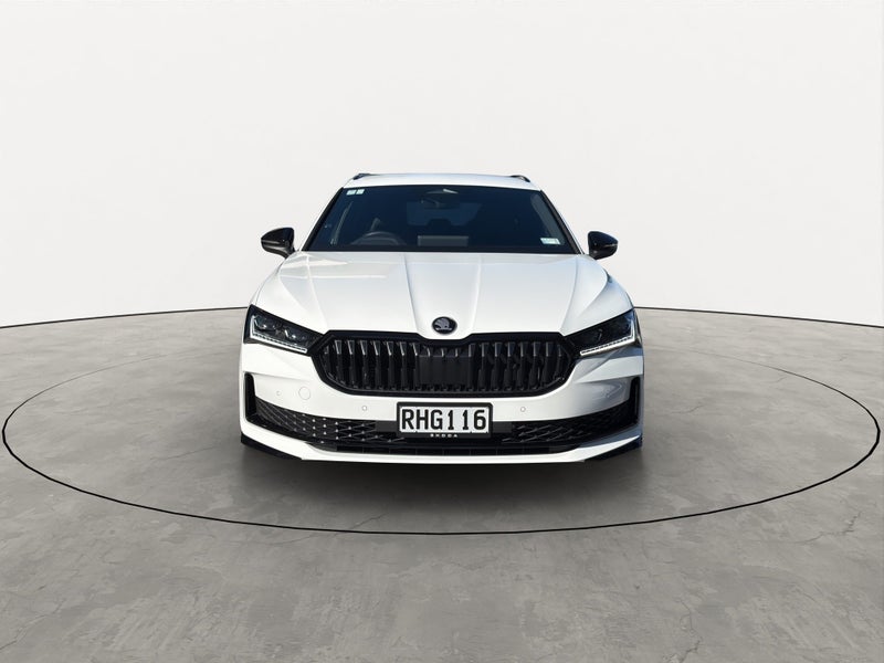 2025 Skoda Superb Wagon Sportline TSI 195 image 2