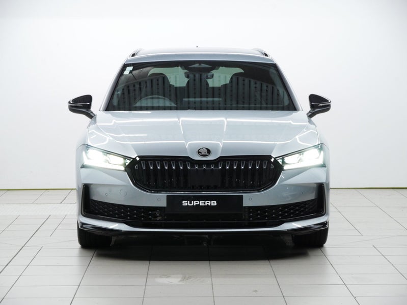 2025 Skoda Superb Wagon Sportline TSI 195 image 2