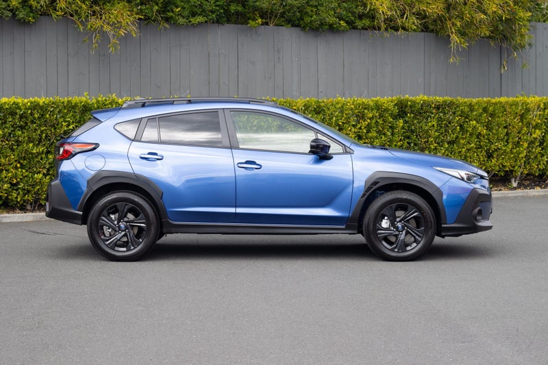 2025 Subaru Crosstrek 2.0 image 2