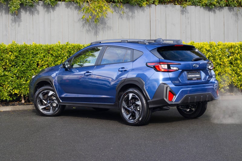 2025 Subaru Crosstrek 2.0 Premium Auto image 3