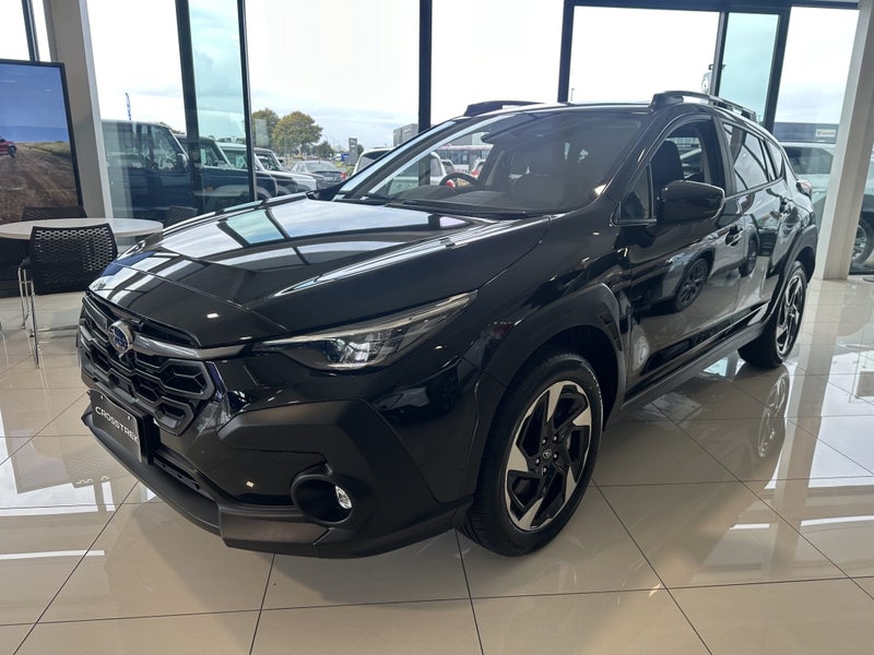 2025 Subaru Crosstrek 2.0i Premium image 3