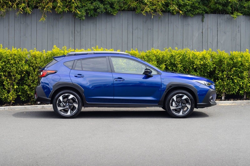2025 Subaru Crosstrek 2.0L Premium image 2
