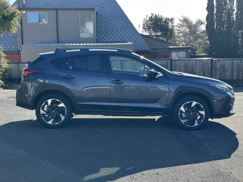 2025 Subaru Crosstrek AWD Hybrid Premium image 4