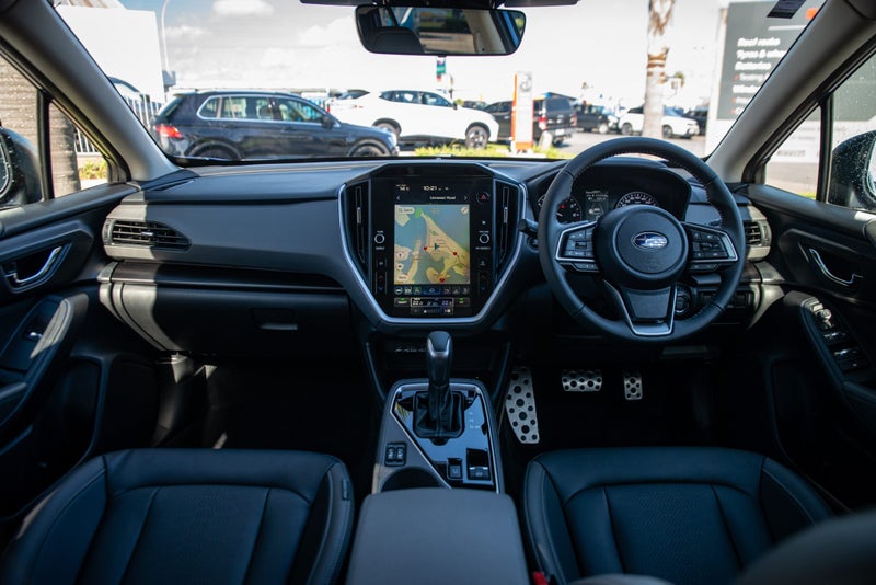 2025 Subaru Crosstrek Premium 2.0 image 2