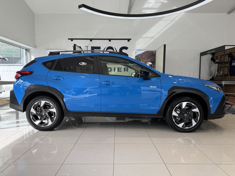 2025 Subaru Crosstrek Premium 2.0L Mild Hybrid AWD image 4