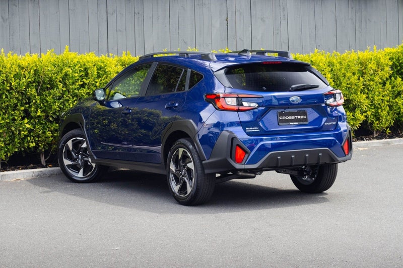 2025 Subaru Crosstrek Premium Petrol image 3