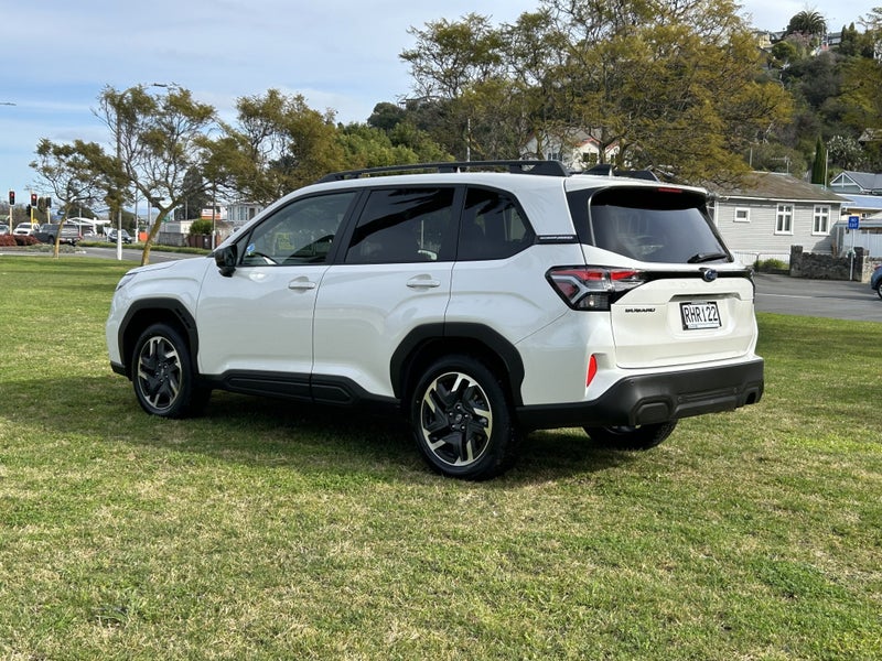 2025 Subaru Forester 2.5 AWD Petrol image 5