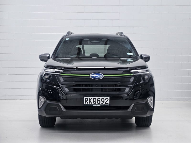 2025 Subaru Forester 2.5 AWD Sport image 2