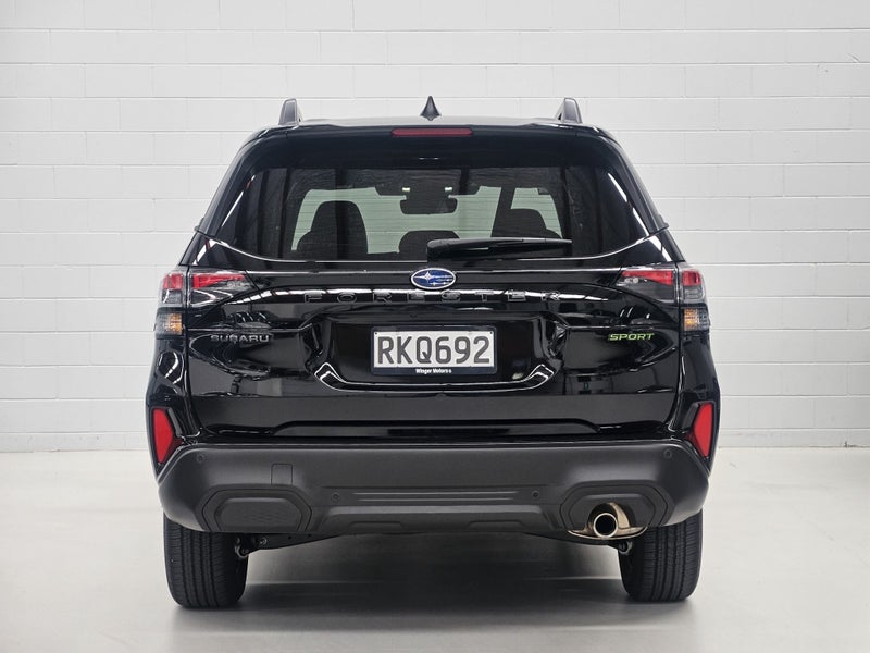 2025 Subaru Forester 2.5 AWD Sport image 3