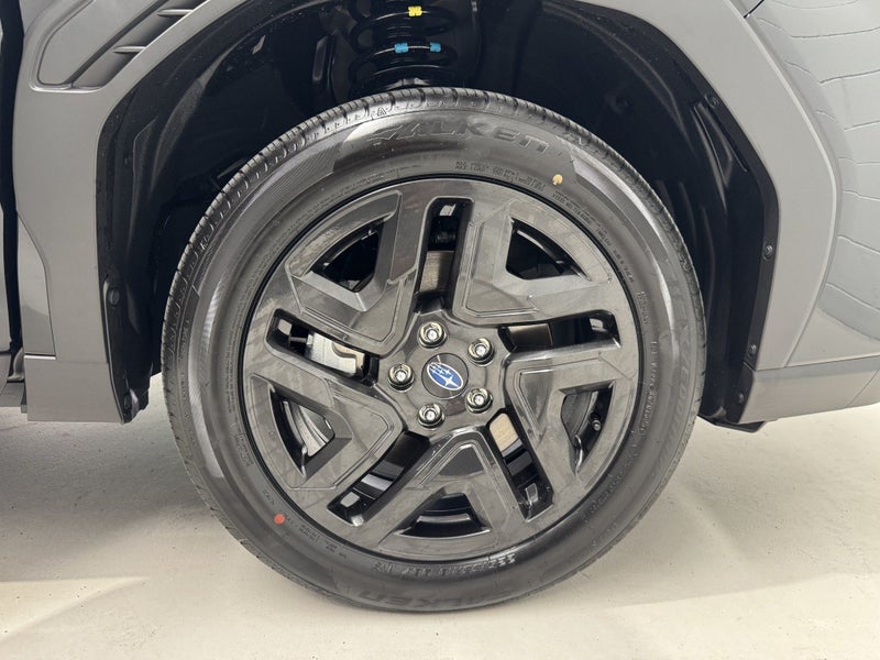 2025 Subaru Forester 2.5 AWD Sport image 5