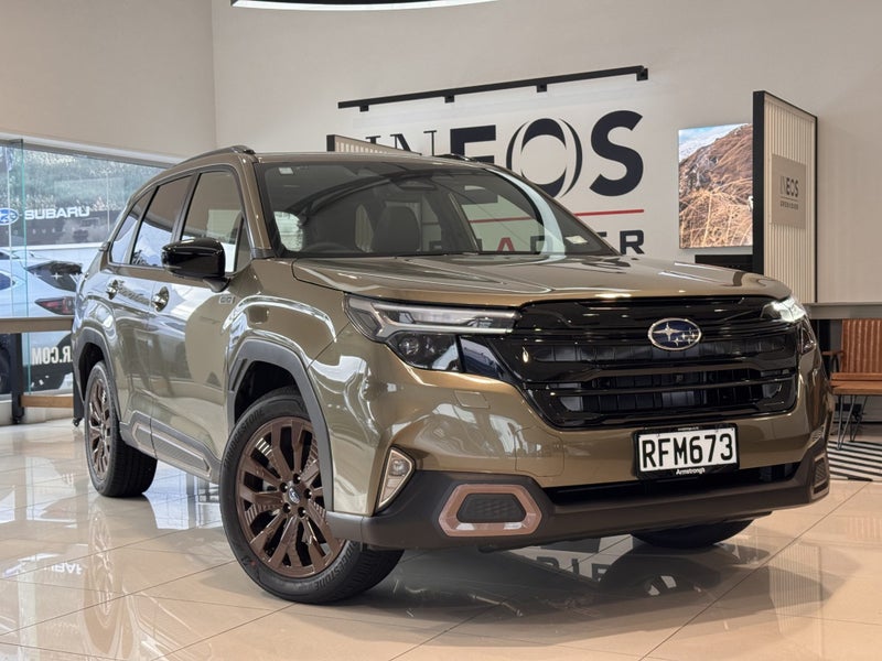 2025 Subaru Forester 2.5 Hybrid AWD Sport Wagon... image 1