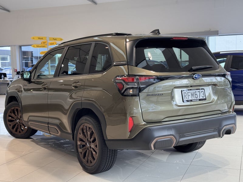 2025 Subaru Forester 2.5 Hybrid AWD Sport Wagon... image 3