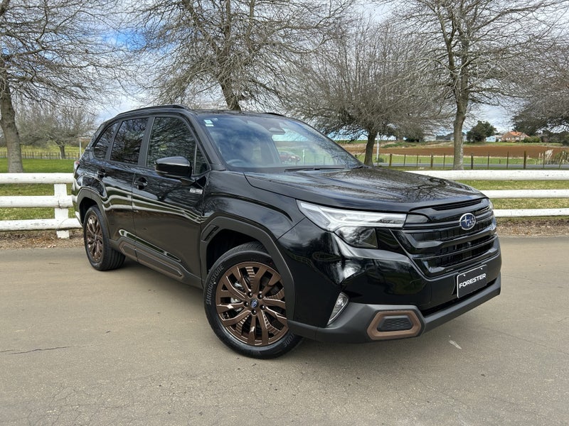 2025 Subaru Forester 2.5 Hybrid Sport CVT image 1
