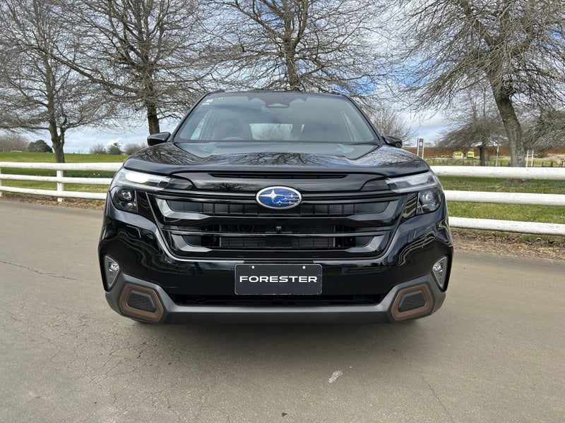 2025 Subaru Forester 2.5 Hybrid Sport CVT image 2