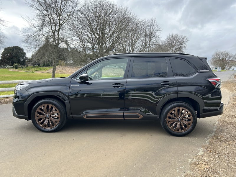2025 Subaru Forester 2.5 Hybrid Sport CVT image 5