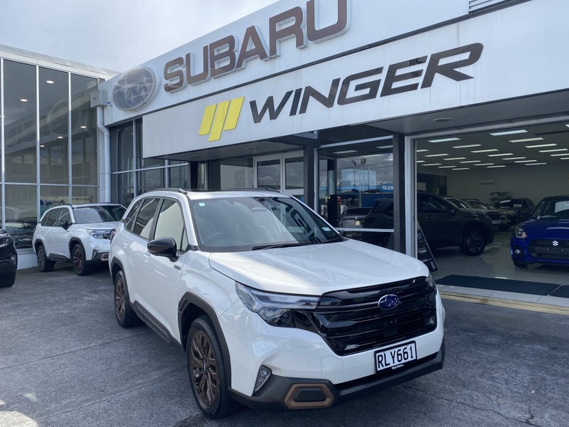 2025 Subaru Forester 2.5 Hybrid Sport Hybrid Spor image 2