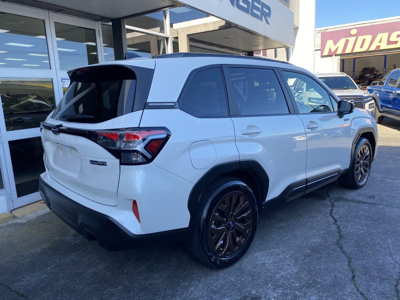 2025 Subaru Forester 2.5 Hybrid Sport Hybrid Spor image 2