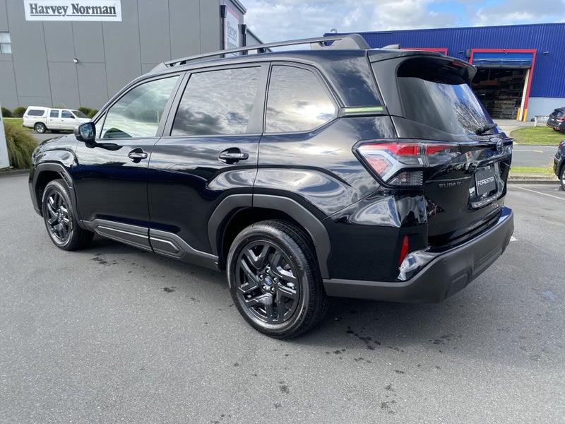 2025 Subaru Forester 2.5 Sport AWD CVT image 3