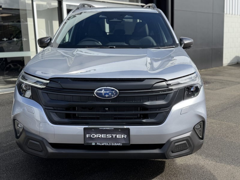 2025 Subaru Forester AWD Hybrid image 2