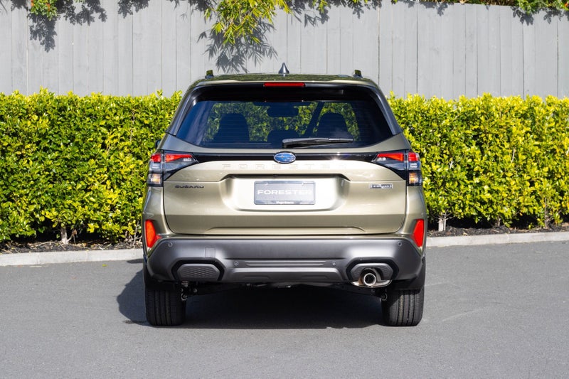 2025 Subaru Forester AWD Hybrid Touring image 5